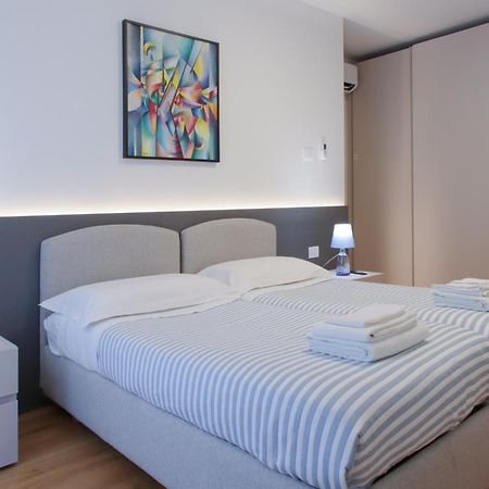 Casa Ardo Wifi & Free Parking In Lecco Center Apartment Luaran gambar