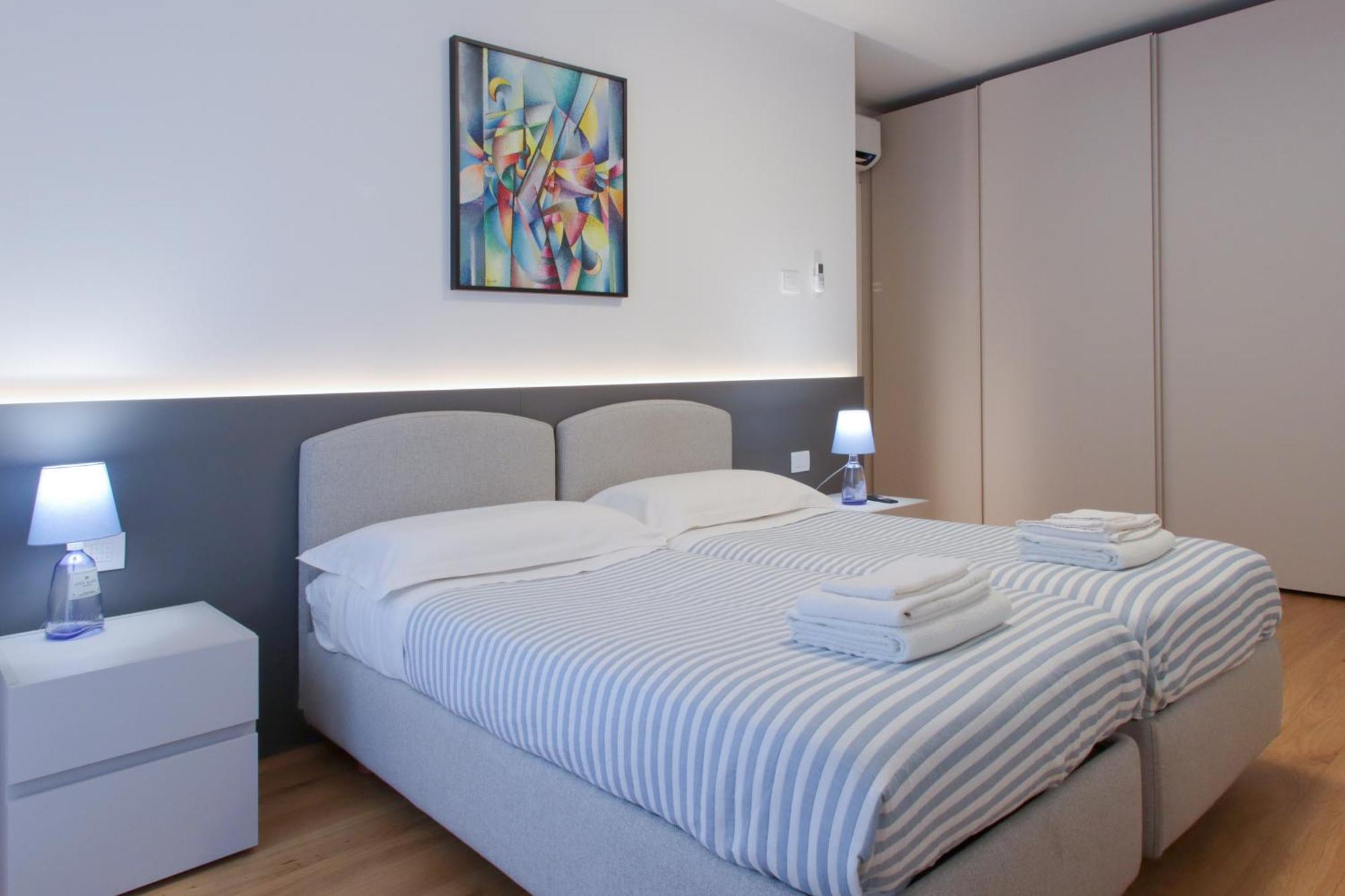 Casa Ardo Wifi & Free Parking In Lecco Center Apartment Luaran gambar