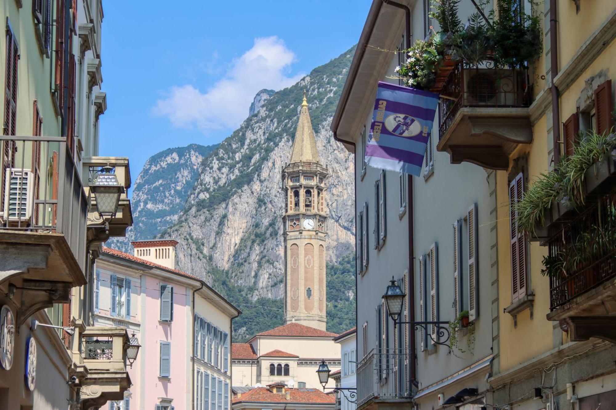 Casa Ardo Wifi & Free Parking In Lecco Center Apartment Luaran gambar
