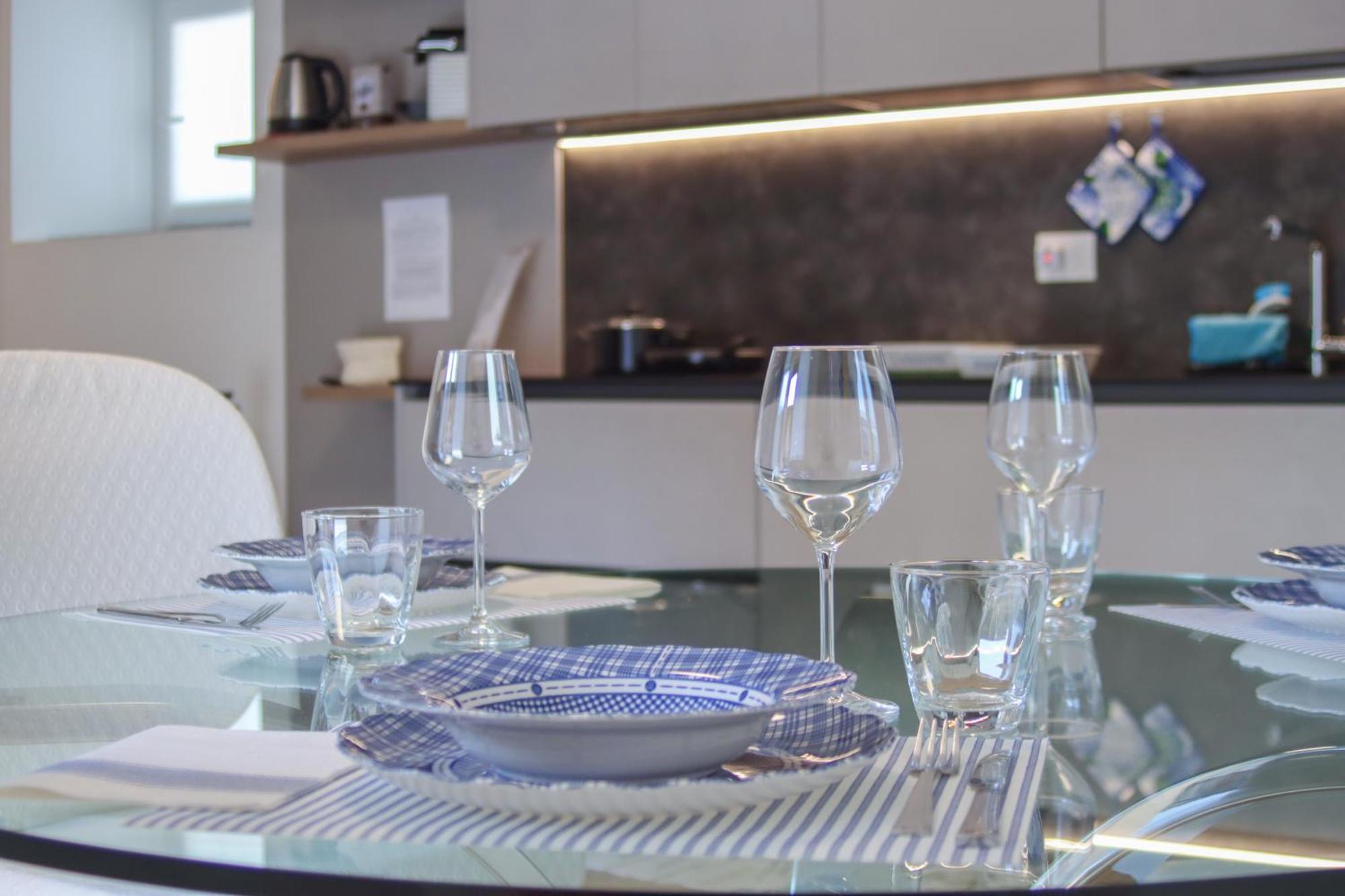 Casa Ardo Wifi & Free Parking In Lecco Center Apartment Luaran gambar